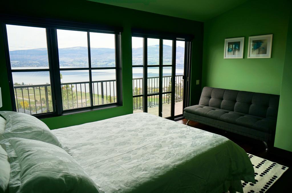 ווסט קלונה Mission Hill Lake View Villa מראה חיצוני תמונה