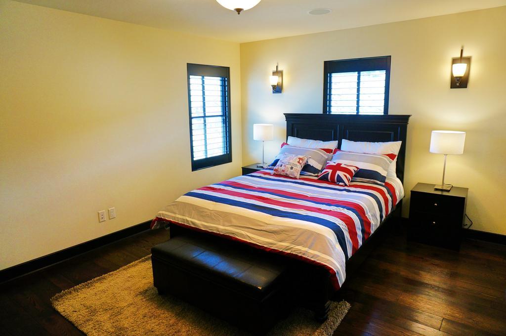 ווסט קלונה Mission Hill Lake View Villa מראה חיצוני תמונה
