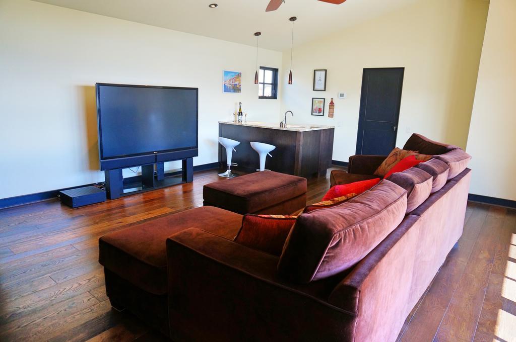 ווסט קלונה Mission Hill Lake View Villa מראה חיצוני תמונה